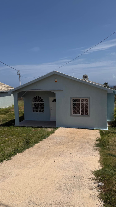 Modern 2-bedroom, 2-bath house for rent in Camelot Village