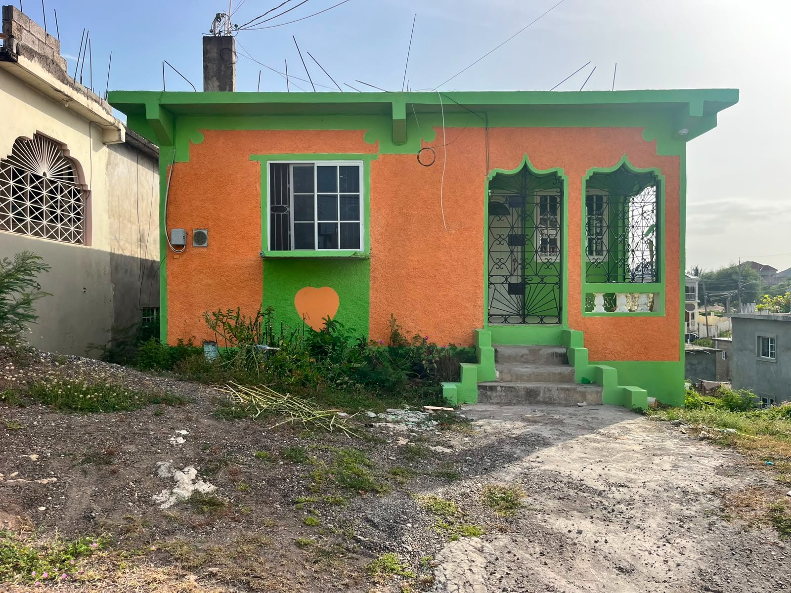 Two bedroom house for rent in Old Harbour . St.Catherine
